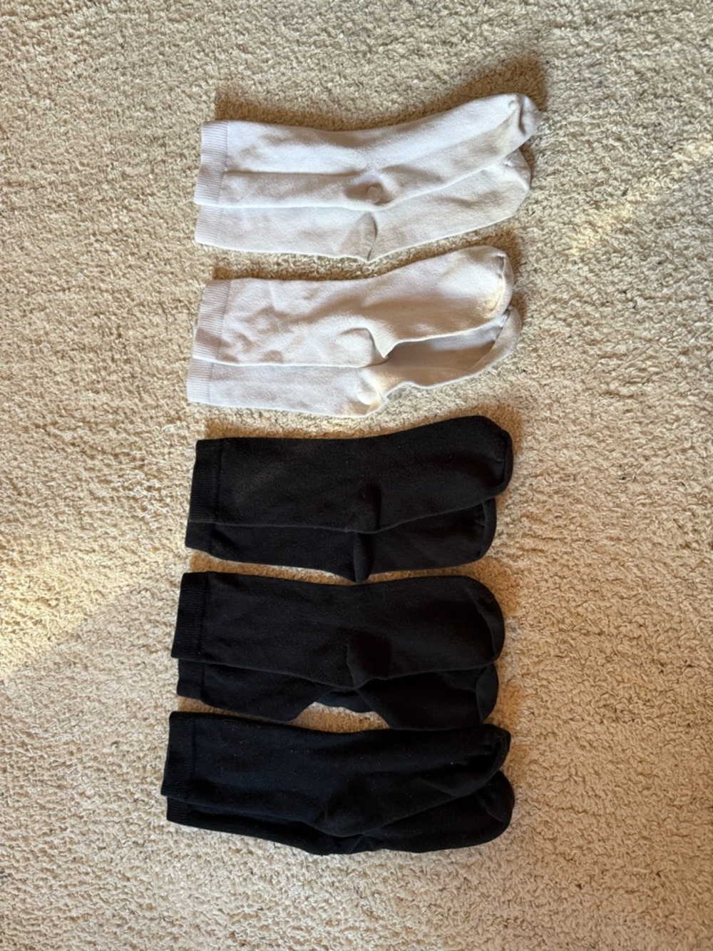 Classic Crew Socks Pack - Black and White